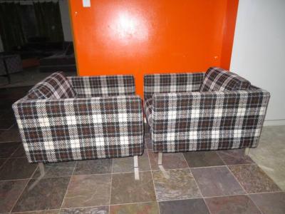 Milo Baughman Handsome Pair of Milo Baughman Style Plaid Chrome Cube Lounge Chairs