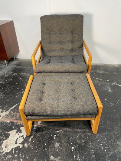 Milo Baughman High Back Scoop Lounge Chair attributed to Milo Baughman