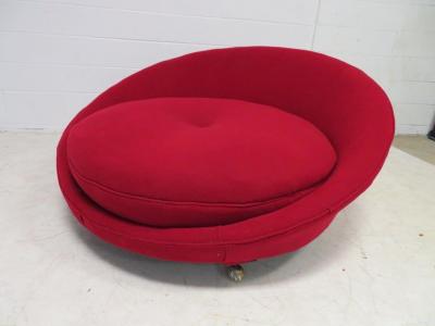 Milo Baughman Large Scale Milo Baughman Round Circular Chaise Lounge Chair Mid Century Modern