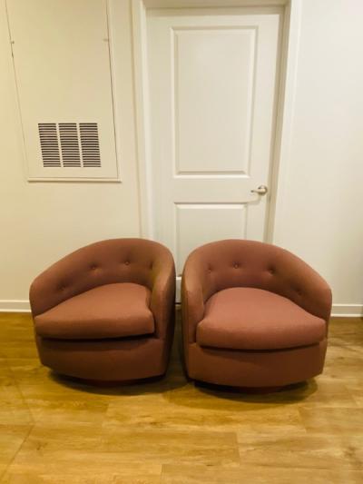 Milo Baughman MILO BAUGHMAN SWIVEL CHAIRS
