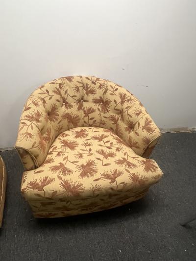 Milo Baughman MODERN SWIVEL CHAIRS WITH WALNUT BASE
