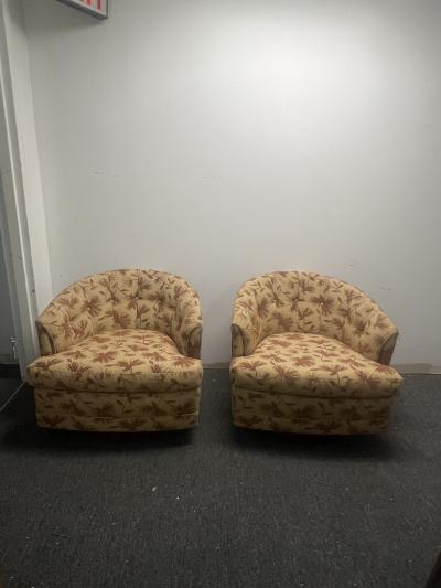 Milo Baughman MODERN SWIVEL CHAIRS WITH WALNUT BASE