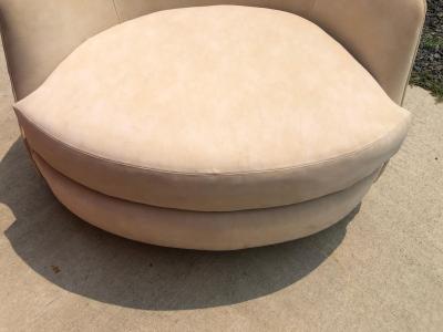 Milo Baughman Marvelous Milo Baughman Circular Swivel Lounge Chair Mid Century Modern