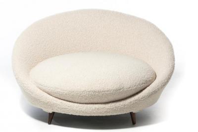 Milo Baughman Milo Baughman Monumental Satellite Chair in Soft Ivory White Boucl c 1960