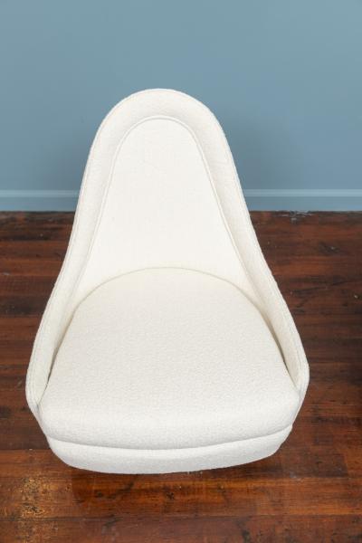 Milo Baughman Milo Baughman Petite Swivel Tilt Lounge Chairs for Thayer Coggin