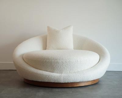 Milo Baughman Milo Baughman Satellite Chaise Lounge in Boucle and Walnut C 1970s