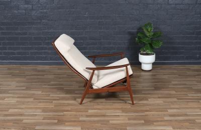 Milo Baughman Milo Baughman Sculptural Walnut Reclining Chair for James Inc 