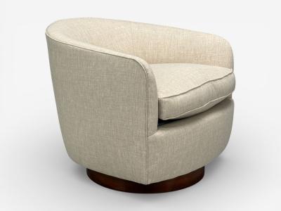 Milo Baughman Milo Baughman Swivel Chairs Beige Upholstery Walnut USA 1970s