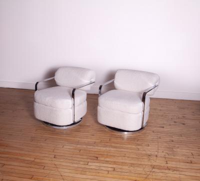 Milo Baughman Milo Baughman Swivel Lounge Chairs in Boucle 1960s Modern Design