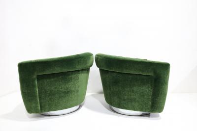Milo Baughman Milo Baughman Tilt Swivel Lounge Chairs in Plush Green Mohair 1970s