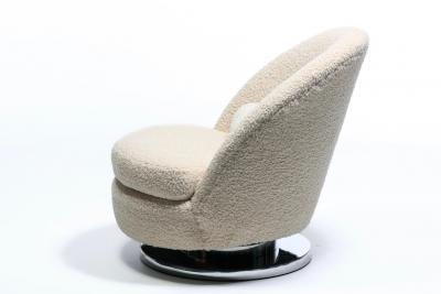 Milo Baughman Milo Baughman for Thayer Cogggin Swivel and Tilt Lounge Chairs in Ivory Boucl 