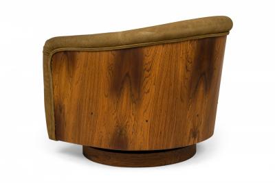 Milo Baughman Milo Baughman for Thayer CogginKhaki Brown Horseshoe Lounge Armchairs