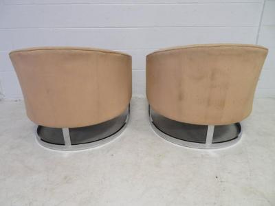 Milo Baughman Nice Pair of Milo Baughman Style Chrome Base Barrel Back Chairs