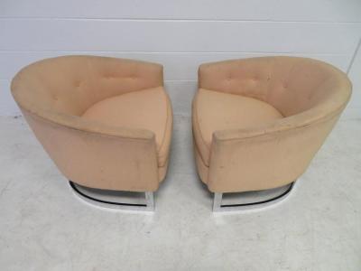 Milo Baughman Nice Pair of Milo Baughman Style Chrome Base Barrel Back Chairs