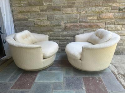 Milo Baughman Pair XL Milo Baughman Swivel Barrel Back Lounge Chair Mid Century Modern
