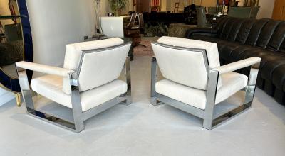 Milo Baughman Pair of Lounge Chairs by Milo Baughman