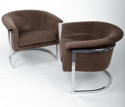 Milo Baughman Pair of Lounge Chairs in the style of Milo Baughman