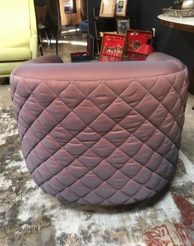 Milo Baughman Pair of Mid Century Modern Milo Baughman style Swivel Club Chairs Platform Base 