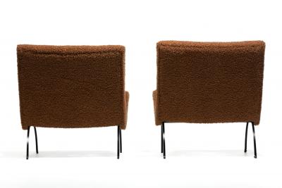 Milo Baughman Pair of Milo Baughman Scoop Chairs in Cocoa Boucl with Iron Legs c 1950s