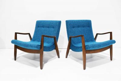 Milo Baughman Pair of Milo Baughman Scoop Lounge Chairs in Knoll Upholstery