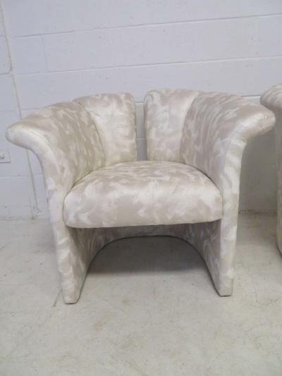 Milo Baughman Pair of Signed Milo Baughman Barrel Back Lounge Chairs Mid Century Modern