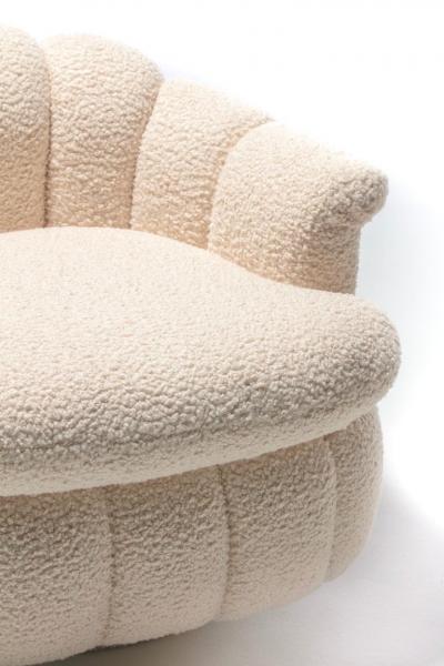 Milo Baughman Post Modern Ivory White Boucl Clam Shell Swivel Lounge Chairs