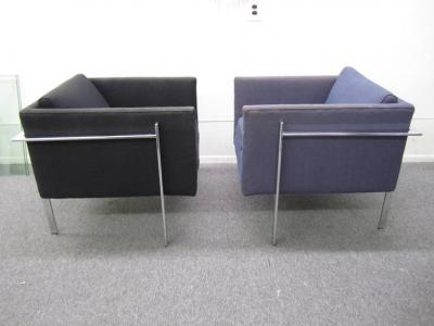 Milo Baughman Rare Pair of Milo Baughman Solid Flat Bar Chrome Cube Chairs Mid Century Modern
