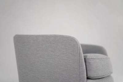 Milo Baughman Set of Swivel Tilt Lounge Chairs by Milo Baughman C 1960s