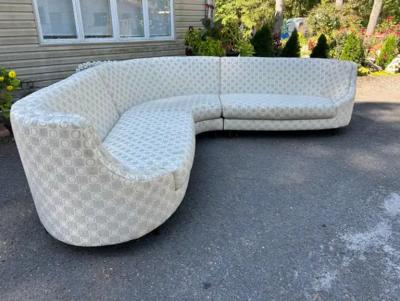 Milo Baughman Stunning Curved Milo Baughman style 3 Piece Sectional Sofa Carsons