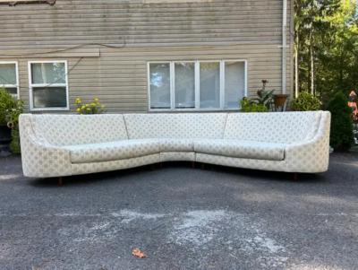 Milo Baughman Stunning Curved Milo Baughman style 3 Piece Sectional Sofa Carsons