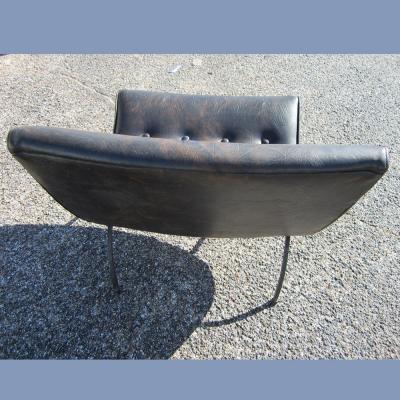 Milo Baughman Vintage Dark Brown Patina Leather Scoop Chair by Milo Baughman