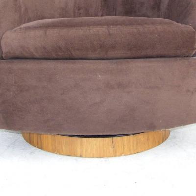 Milo Baughman Vintage Mid Century Barrel Swivel Lounge Chair by Milo Baughman Thayer Coggin