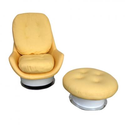 Milo Baughman Vintage Milo Baughman Thayer Coggin Lounge Chair and Ottoman