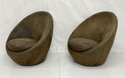 Milo Baughman Vintage Pair Milo Baughman for Thayer Coggin Swivel Egg Lounge Chairs USA 1960s
