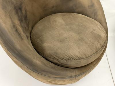 Milo Baughman Vintage Pair Milo Baughman for Thayer Coggin Swivel Egg Lounge Chairs USA 1960s