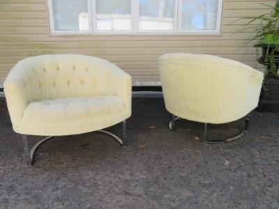 Milo Baughman Wonderful Pair of Milo Baughman Style Tufted Barrel Back Chrome Tub Chairs