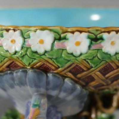 Minton Majolica Pigeon Centrepiece Bowl