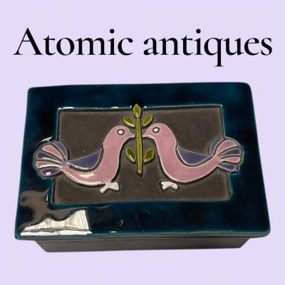 Mithe Espelt 1970s Studio pottery ceramic box by Mith Espelt