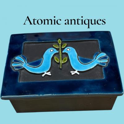 Mithe Espelt 1970s Studio pottery ceramic box by Mith espelt