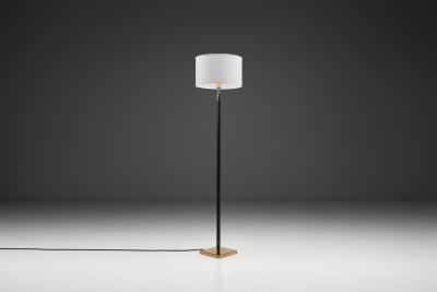 Model 2822 Floor Lamp with Geometric Elements by KLK Sweden Mid 20th Century