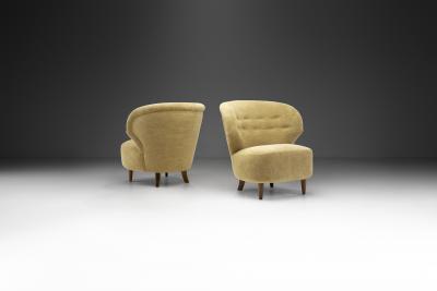 Modern Scandinavian Lounge Chairs with Tapered Feet Scandinavia ca 1950s