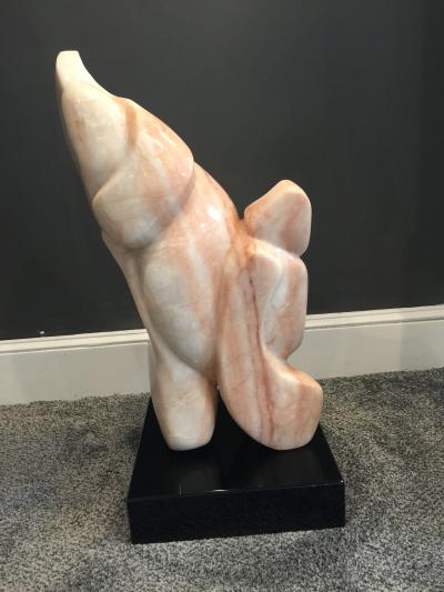 Modernist Abstract Rouge Marble Sculpture on Black Lucite Revolving Base