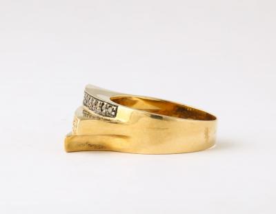 Modernist Black and White Diamond and Gold Ring