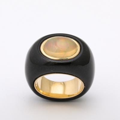 Modernist Cabochon Opal 14k Yellow Gold Black Enameled Dome Ring