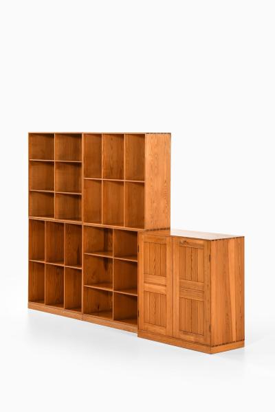 Mogens Koch Bookcases in Oregon Pine by Mogens Koch 1933