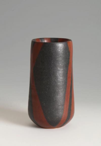 Morino Taimei Russet Black Vase 1980s