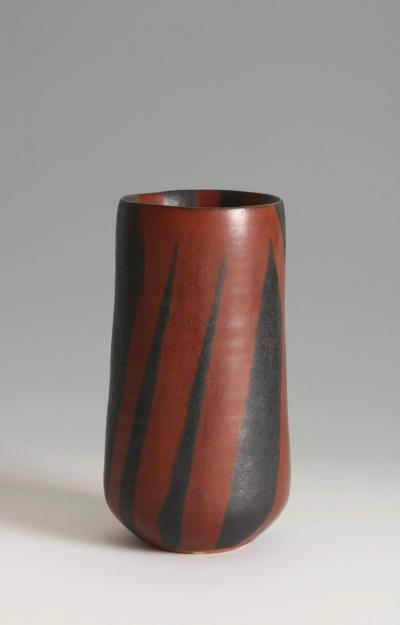 Morino Taimei Russet Black Vase 1980s