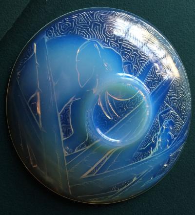 Muller Fr res M ller Freres Luneville Hunters Elephant Opalescent Glass Plate