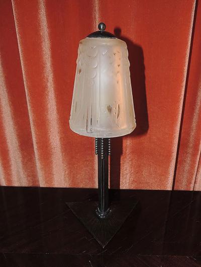 Muller Fr res Pair of Peach Art Deco Muller Glass and Iron Lamps