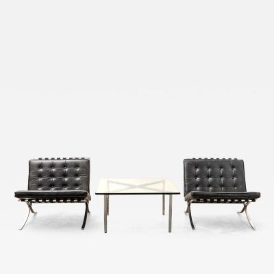 Museum Quality Ludwig Mies van der Rohe Barcelona Chairs with Table